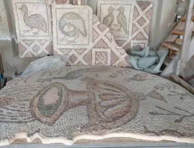 Реставратори връщат блясъка на мозайките от Голямата базилика в Пловдив (СНИМКИ)