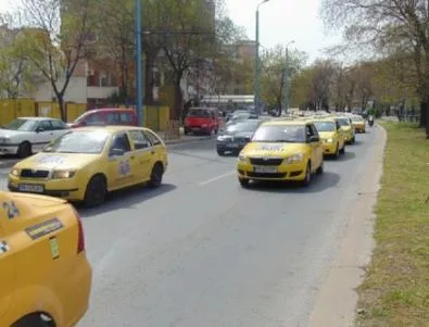 2 000 таксиметрови шофьори в Пловдив отиват на разпит