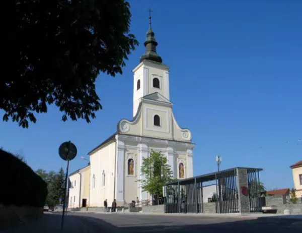 Кръст с кървящи фетуси се появи в хърватска църква (СНИМКА)