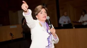 {{ otherArticle[0].article.title }}