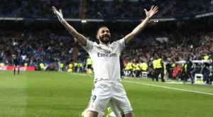 Уеска вкара два гола на Зидан, Реал стигна до драматична победа