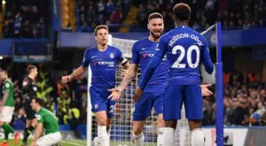 {{ otherArticle[0].article.title }}