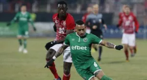 {{ otherArticle[0].article.title }}