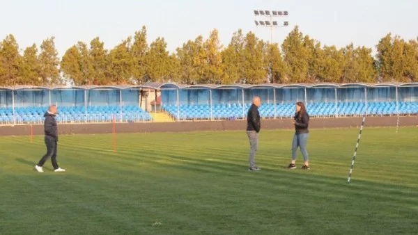 На стадиона в Каварна ще бъдат монтирани още 1000 седалки