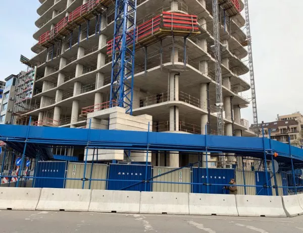 Спират строежа на небостъргача "Златен век" след намесата на Борисов