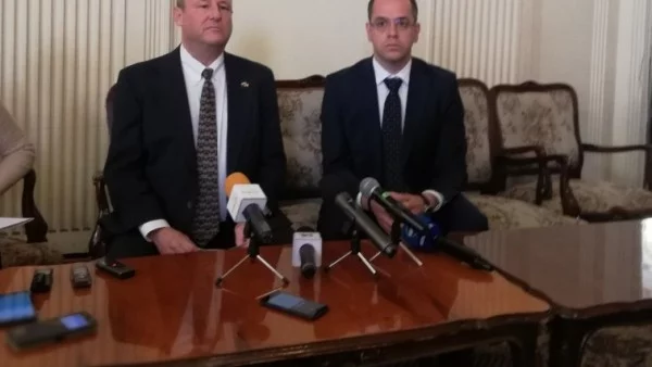 Посланикът на САЩ: Има още доста работа за приемане на България в ОИСР