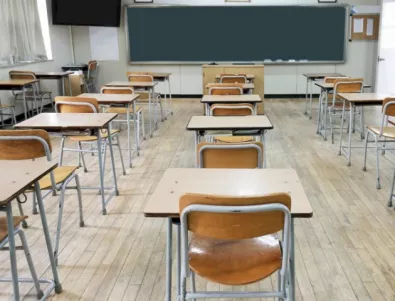 Скандал с проверка на гимназия в Ботевград - ходят ли учениците там на училище?