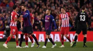 Звучната псувня, която доведе до директен черевен картон за Диего Коща (ВИДЕО)