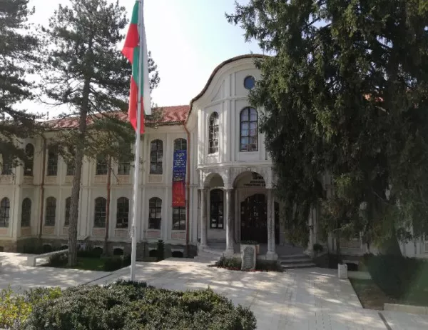 Водещи съдии от Велико Търново оценяват ролята и значението на първата българска конституция