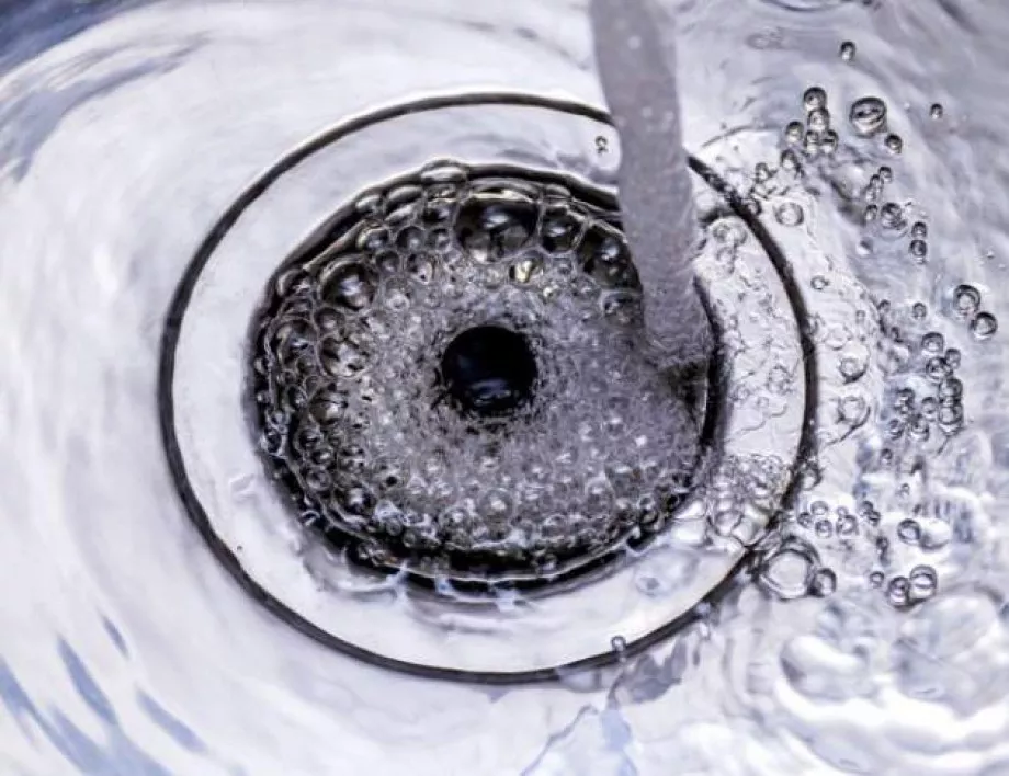 Забраниха използването на питейна вода за напояване в Троян