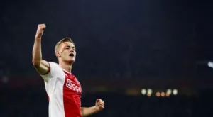 {{ otherArticle[0].article.title }}