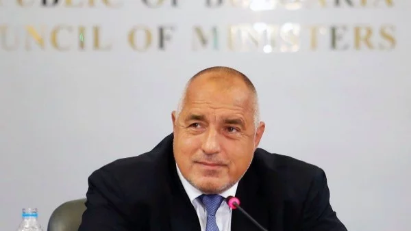 Борисов за бригадите по ремонтите: Калпави има и българи, и роми
