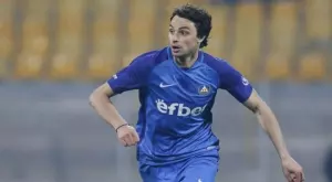 {{ otherArticle[0].article.title }}