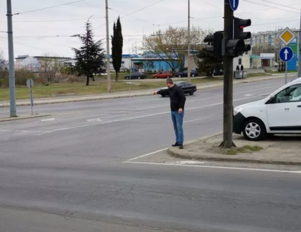 Нови забрани и ограничения заради ремонта на булевард "Захари Стоянов" в Бургас