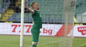 {{ otherArticle[0].article.title }}