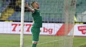 {{ otherArticle[0].article.title }}