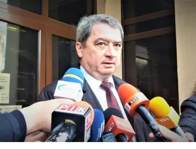 Адвокат: Божков може да бъде разпитан, но прокуратурата не иска да работи