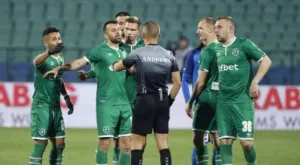 {{ otherArticle[0].article.title }}