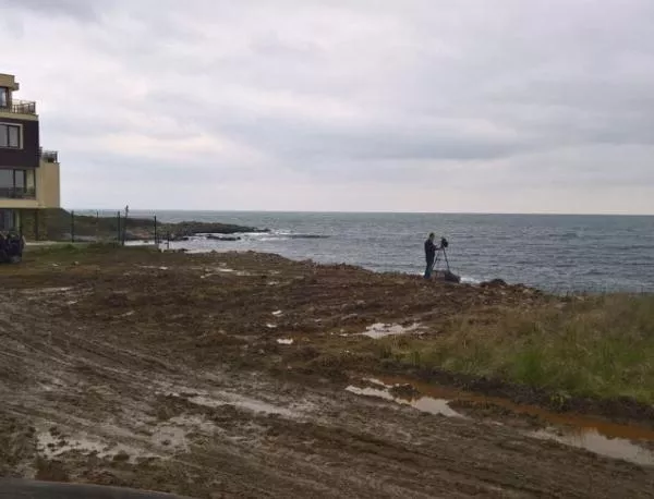 Инспектори констатираха нарушение на територията на природна забележителност в Черноморец