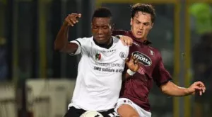 {{ otherArticle[0].article.title }}