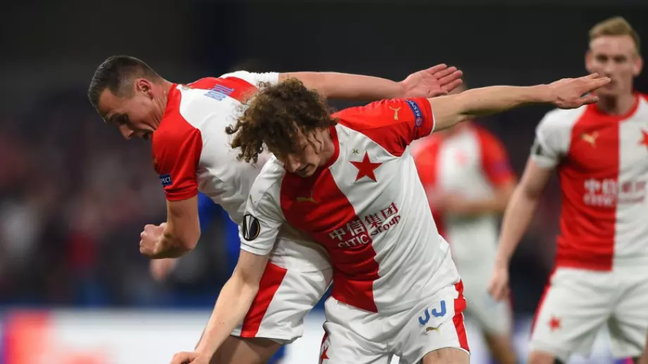Футболистите на Славия Прага отказаха да застанат на колене преди мача с Арсенал