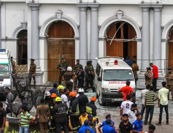 Жертвите на атентатите в Шри Ланка отново се увеличиха, има нови арести