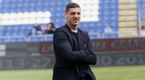 Ще получи ли Десподов титулярно място в Каляри през новия сезон?