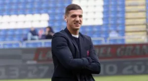 Поредният удар по Десподов: Каляри го извади от състава 