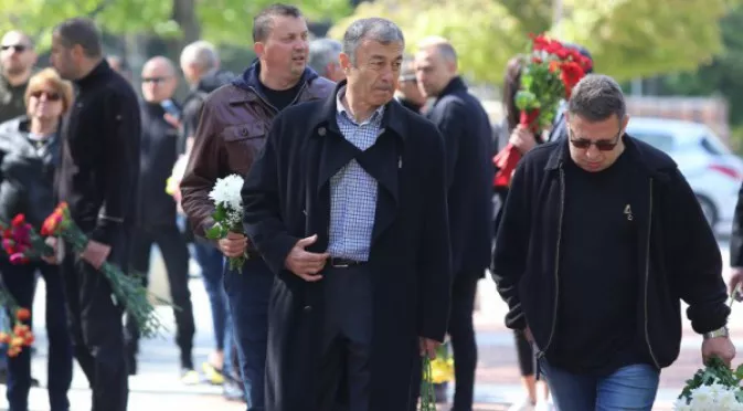 Стотици се сбогуваха с легендата на ЦСКА Краси Безински