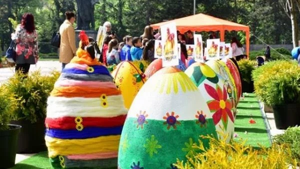 16 училища от Враца участваха в изложбата „Нашето великденско яйце“