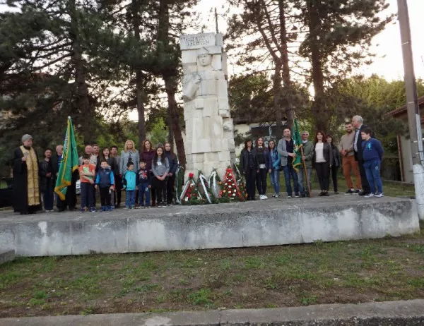 В русенско село почетоха паметта на героя Асен Илиев