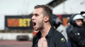 {{ otherArticle[0].article.title }}