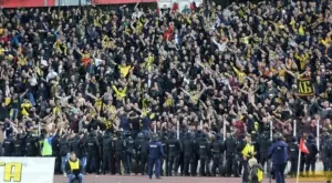 {{ otherArticle[0].article.title }}