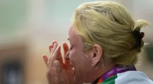 ВИДЕО: Гроздева с нов легендарен успех - грабна Световната купа на връх Великден