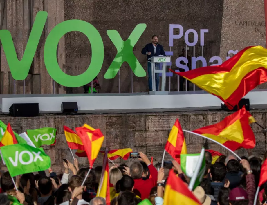 Испанската "Възраждане" с шанс да вземе власт за първи път след режима на Франко