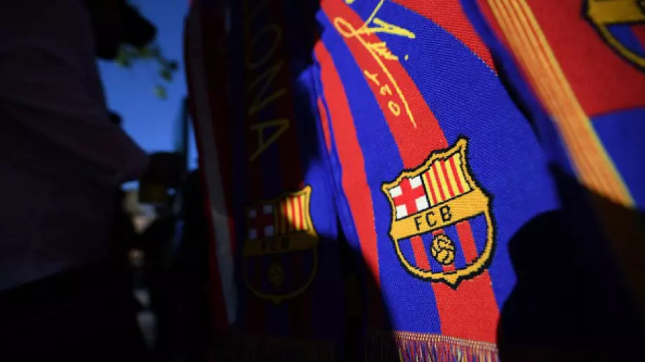 Останалите 12 директори в Борда на Барселона остават лоялни на Бартомеу