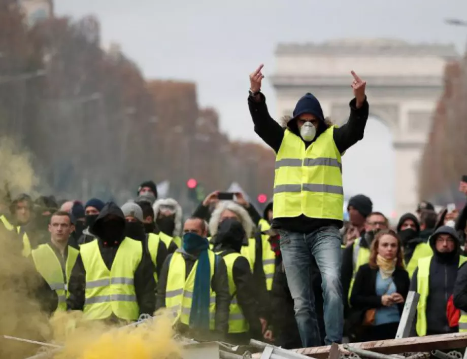 Франция отново е парализирана от стачки 