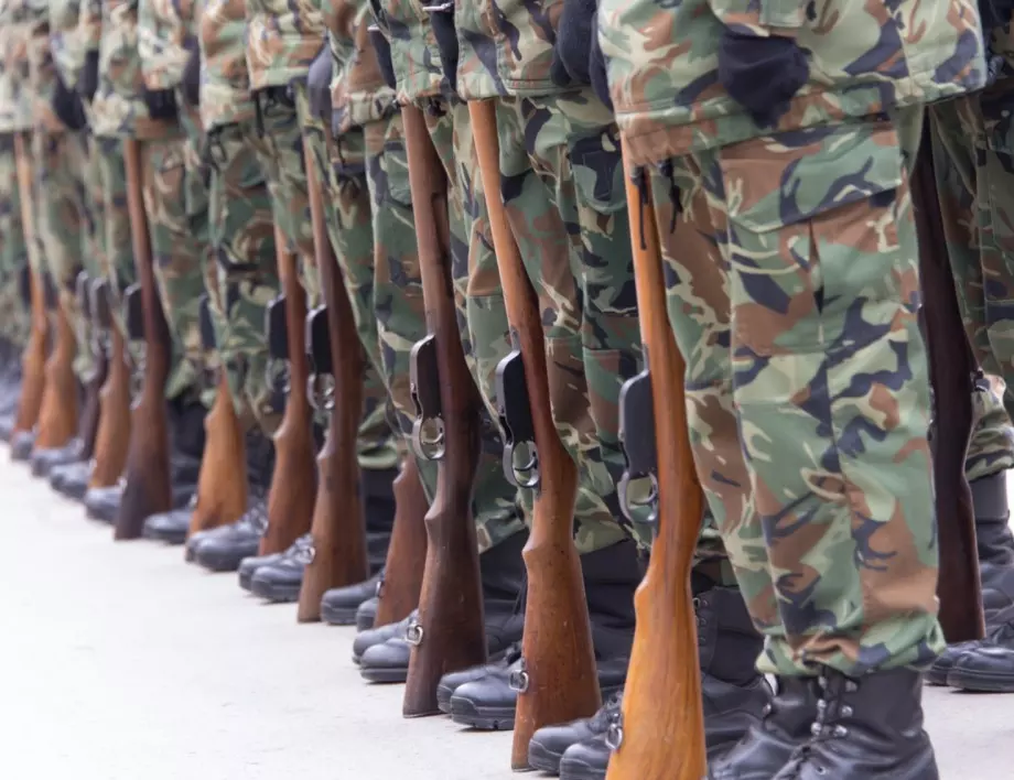Българската армия поддържа 36-часова готовност за развръщане на военни формирования 