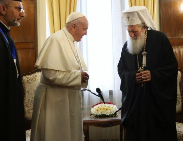 Папа Франциск към патриарх Неофит: Ще нося в сърцето си спомена за тази братска среща