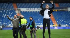 Манчестър Юнайтед покани шефа на Аякс за спортен директор