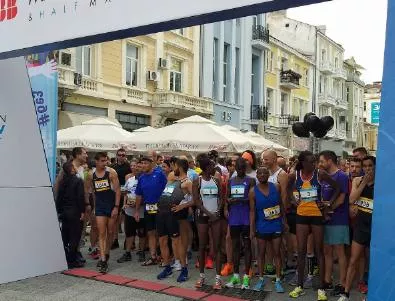 Над 1100 участници от 23 държави се включиха в маратон Пловдив