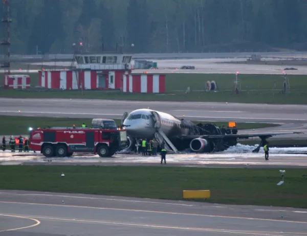 Десетки загинали при снощната самолетна катастрофа на "Шереметиево" (ВИДЕО)