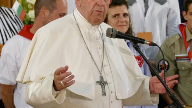 300 хил. души очакват папата в Румъния 