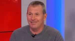 {{ otherArticle[0].article.title }}