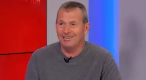 {{ otherArticle[0].article.title }}