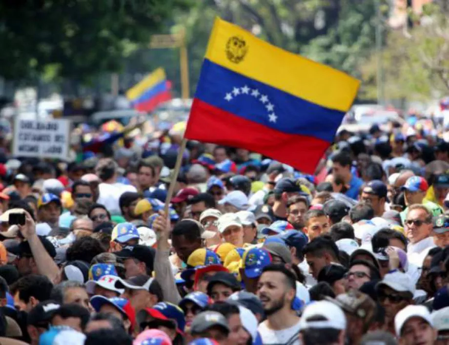 Нови опити да продължат преговорите за Венецуела