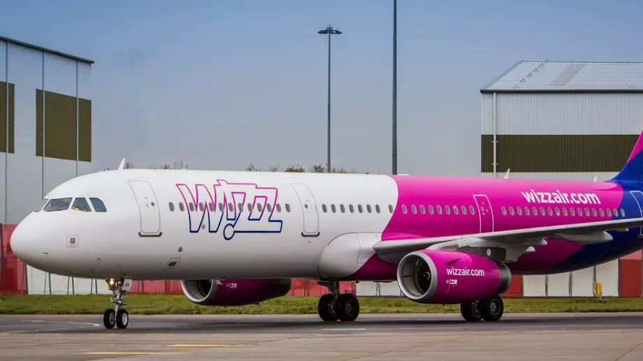 Wizz Air се извини за чакащите българи в Германия: Дадохме им храна и вода