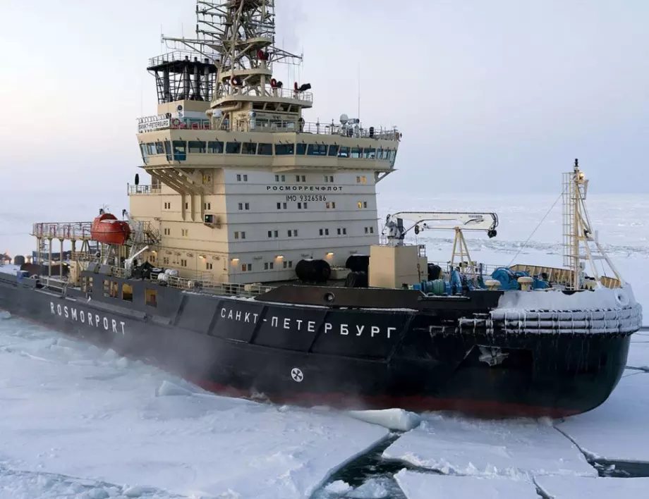 Русия ще строи още три от най-мощните атомни ледоразбивачи