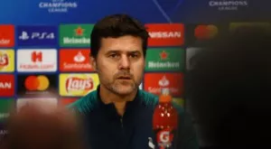 Как журналист развали настроението на Почетино и го накара да напусне пресконференцията след мача с Аякс? (ВИДЕО)