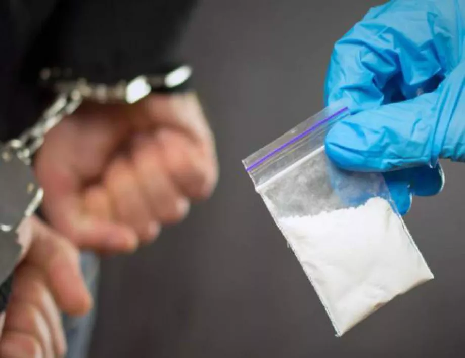 МВР издирва 25 души за наркотрафик  